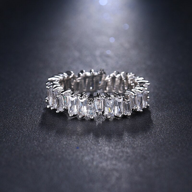 CHARM RING