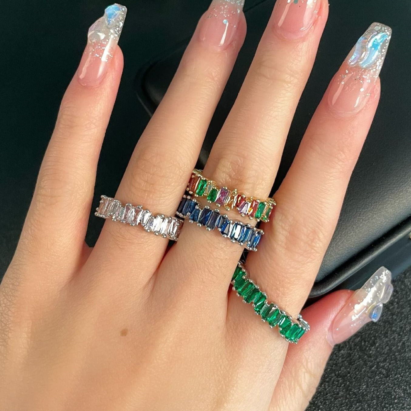 CHARM RING